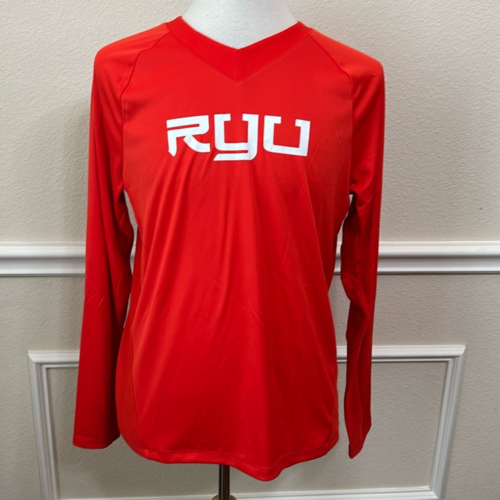 Respect Your Universe MESH PANEL TEE - red